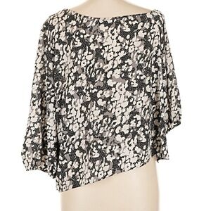 Peyton Jensen Black and White Floral asymmetrical Top